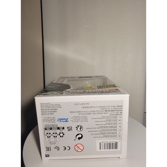 Star Wars Mandalorian Dark Trooper With Grogu GITD EE Exclusive#488 - Picture 5 of 6